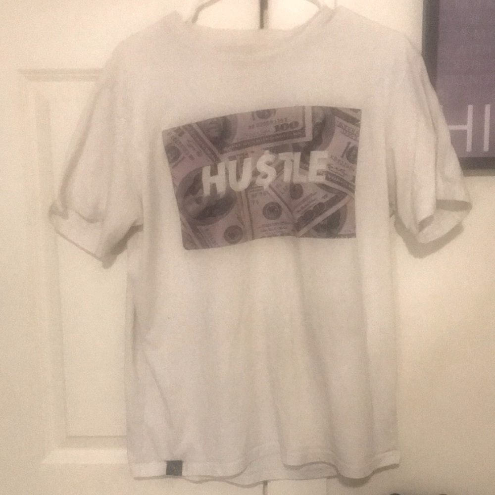 Medium Hustle T shirt